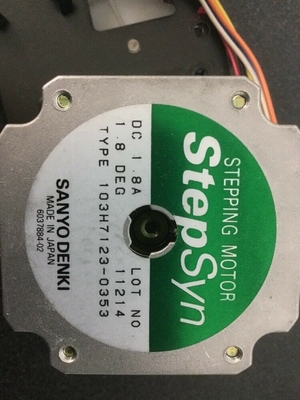 China Fuji Frontier 350 / 355/ 370/ 375 Minilab Spare Part Stepping Motor 118C890030D With Gear Spurs supplier