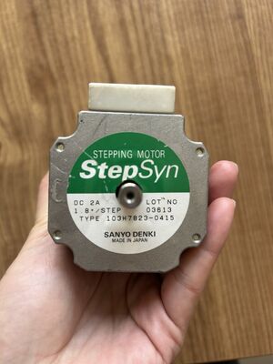 Denki 103H7823-0415 Stepper Motor DC 2A - Noritsu minilab spare part I123186 used supplier