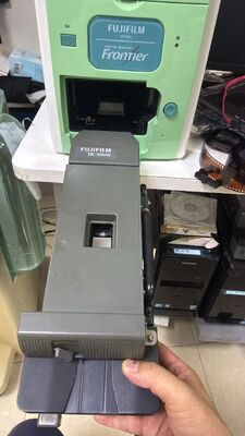 Fujifilm Frontier SP500 Film Scanner with auto carrier, manual carrier and Computer supplier